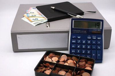 选择上海代理记账与财务咨询公司的标准与推荐